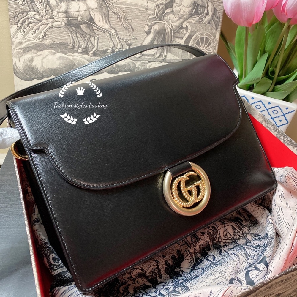 GUCCI GG-Ring Leather Shoulder Bag - Picture 2 of 13